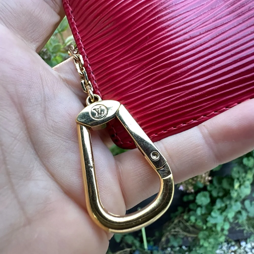 Louis Vuitton 🍒 Scarlet Red Key Pouch - Picture 3 of 7